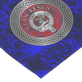 Clan Leslie Crest & Tartan Knot Korte Tafelloper (Hoek)