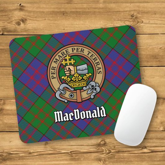 Clan MacDonald Crest over Tartan Muismat