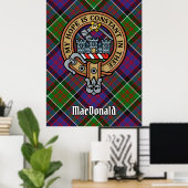 Clan MacDonald van Clanranald Crest over Tartan Poster (Thuiskantoor)