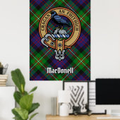 Clan MacDonell van Glengarry Wapen over Tartan Poster (Thuiskantoor)