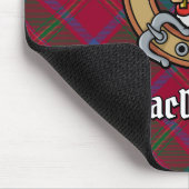 Clan MacDougall Crest over Tartan Muismat (Hoek)