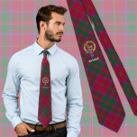 Clan MacDougall Crest over Tartan Stropdas<br><div class="desc">Clan MacDougall kam badge omgeven door een riem en gesp over tartan achtergrond. Eigen Tekst.</div>