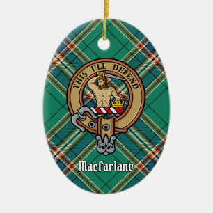 Clan MacFarlane Crest over de oude jacht Tartan Keramisch Ornament