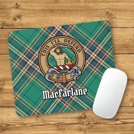 Clan MacFarlane Crest over de oude jacht Tartan Muismat