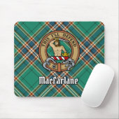 Clan MacFarlane Crest over de oude jacht Tartan Muismat (Met muis)