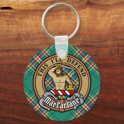 Clan MacFarlane Crest over de oude jacht Tartan Sleutelhanger (Voorkant)