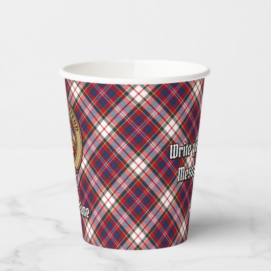 Clan MacFarlane Crest over Jurk Tartan Papieren Bekers (Links)