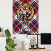Clan MacFarlane Crest over Jurk Tartan Poster (Thuiskantoor)