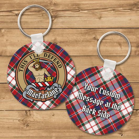 Clan MacFarlane Crest over Jurk Tartan Sleutelhanger