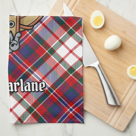 Clan MacFarlane Crest over Jurk Tartan Theedoek (Quarter Fold)