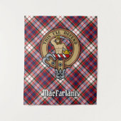 Clan MacFarlane Crest over Jurk Tartan Wandkleed (Voorkant)