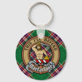 Clan MacFarlane Crest over moderne jacht Tartan Sleutelhanger (Voorkant)