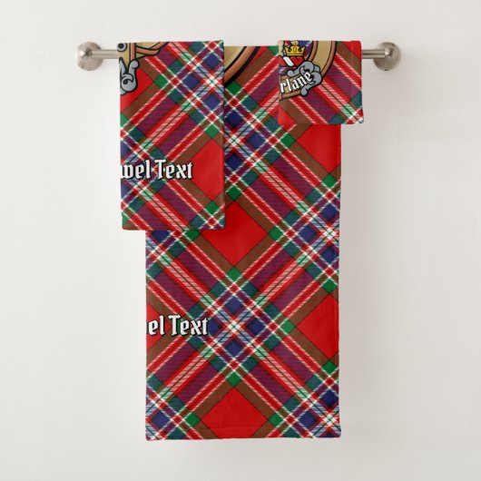 Clan MacFarlane Crest over Rode Tartan Bad Handdoek (Insitu)