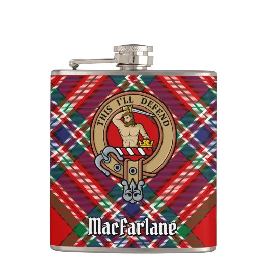Clan MacFarlane Crest over Rode Tartan Heupfles (Voorkant)