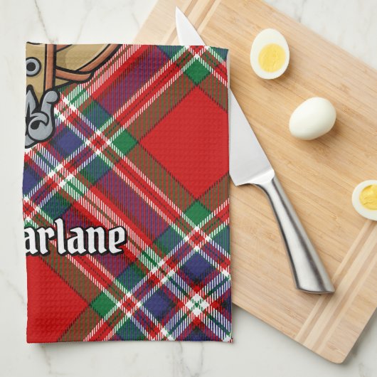 Clan MacFarlane Crest over Rode Tartan Theedoek (Quarter Fold)