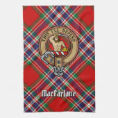 Clan MacFarlane Crest over Rode Tartan Theedoek (Verticaal)