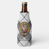 Clan MacFarlane Crest over zwart-wit tartaan Flesjeskoeler (Fles Voorkant)