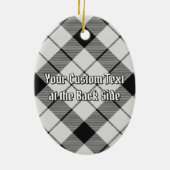 Clan MacFarlane Crest over zwart-wit tartaan Keramisch Ornament (Achterkant)