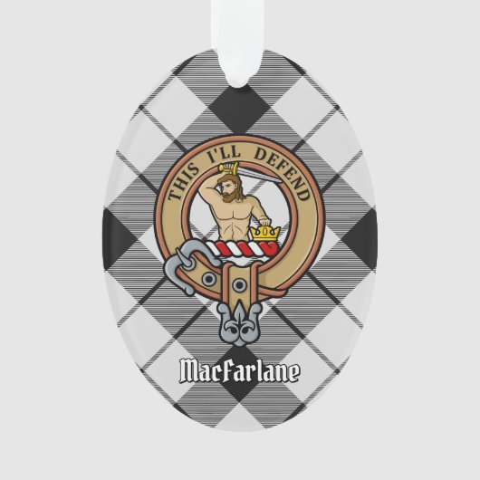 Clan MacFarlane Crest over zwart-wit tartaan Ornament (voorkant)