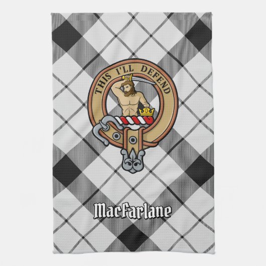 Clan MacFarlane Crest over zwart-wit tartaan Theedoek (Verticaal)