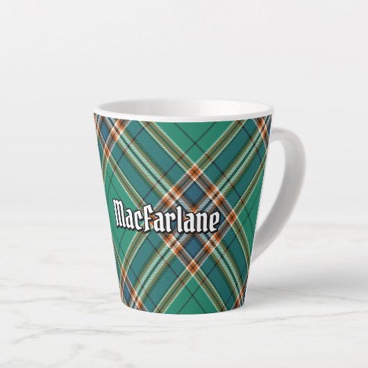 Clan MacFarlane Oude Jacht Tartan Latte Mok (Rechterhoek)