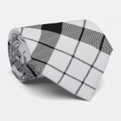 Clan MacFarlane Wapen over Zwarte en Witte Tartan Stropdas (Opgerold)