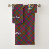 Clan MacGowan Crest over Tartan Bad Handdoek (Insitu)