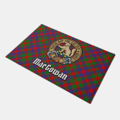 Clan MacGowan Crest over Tartan Deurmat (Schuin)