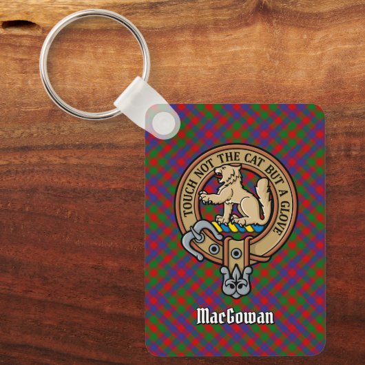 Clan MacGowan Crest over Tartan Sleutelhanger (Voorkant)