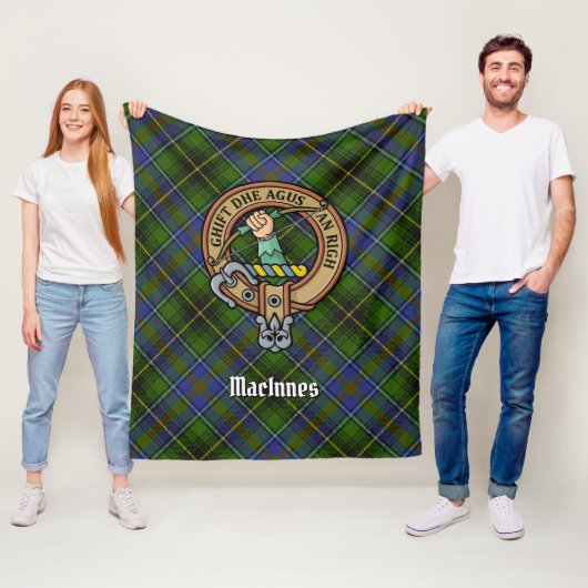 Clan MacInnes Crest over Tartan Fleece Deken (In situ)