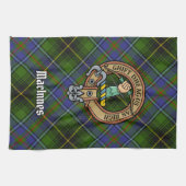Clan MacInnes Crest over Tartan Theedoek (Horizontaal)