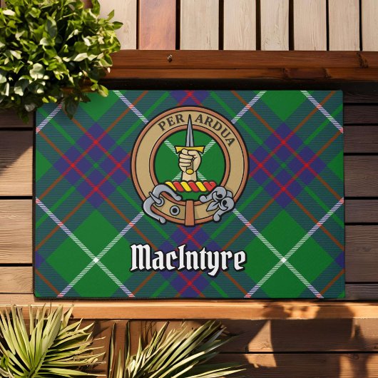 Clan MacIntyre Crest over Tartan Deurmat