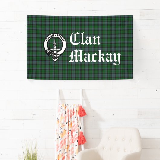 Clan Mackay Crest Badge and Tartan Spandoek (Insitu)