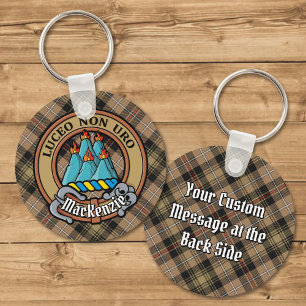 Clan MacKenzie Crest over bruine jacht Tartan Sleutelhanger
