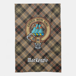 Clan MacKenzie Crest over bruine jacht Tartan Theedoek
