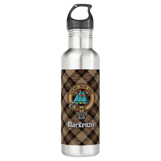 Clan MacKenzie Crest over bruine jacht Tartan Waterfles (Voorkant)