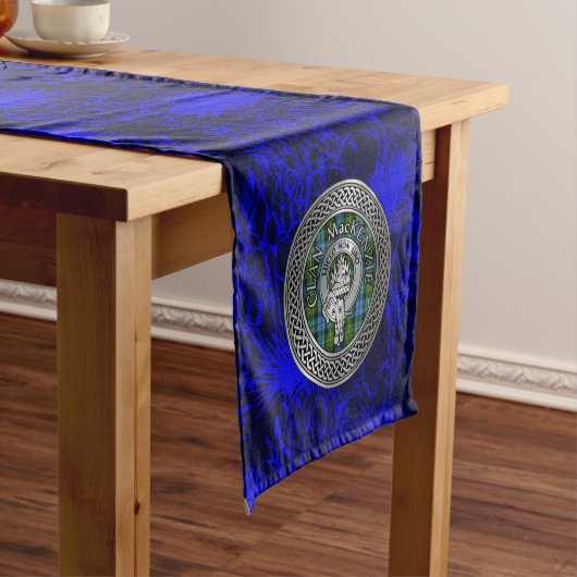 Clan MacKenzie Crest & Tartan Knot Korte Tafelloper (Voorbeeld)