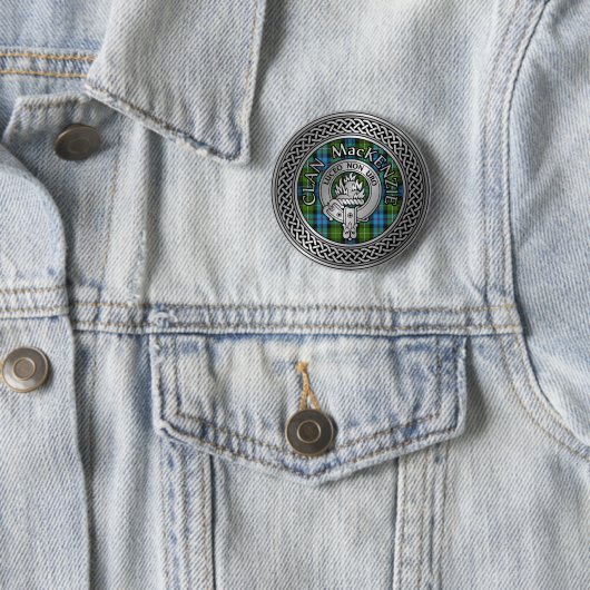 Clan MacKenzie Crest & Tartan Knot Ronde Button 5,7 Cm (In situ)