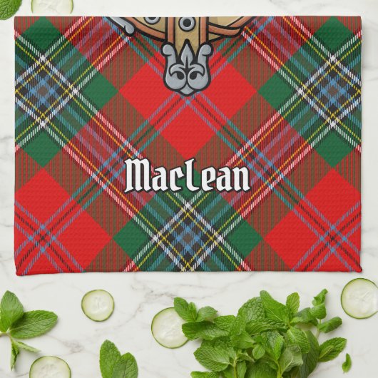 Clan MacLean Crest over Tartan Theedoek (Gevouwen)