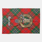 Clan MacLean Crest over Tartan Theedoek (Horizontaal)