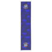 Clan MacLean Tartan Knot & Flag Korte Tafelloper (Voorkant)