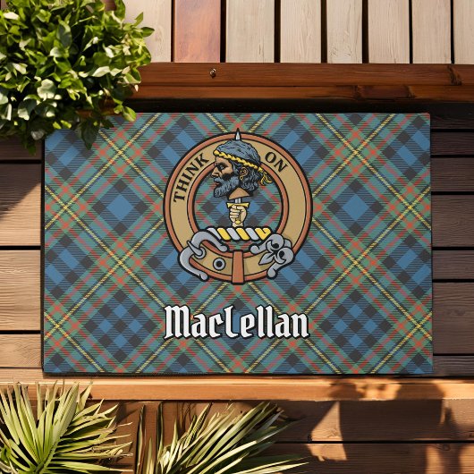Clan MacLellan Crest over Oude Tartan Deurmat