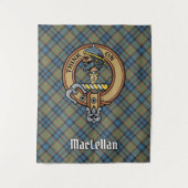 Clan MacLellan Crest over Oude Tartan Wandkleed (Voorkant)