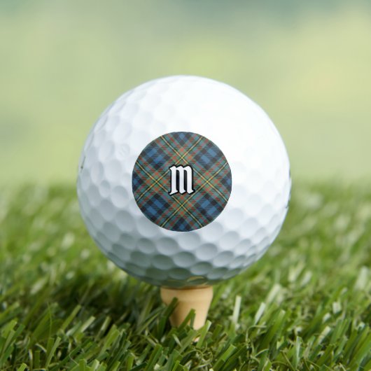 Clan MacLellan Oude Tartan Golfballen (Insitu Shirt)
