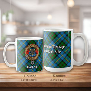 Clan MacLeod Crest over jagen op Tartan Koffiemok