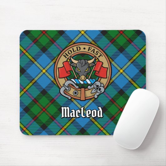 Clan MacLeod Crest over jagen op Tartan Muismat (Met muis)