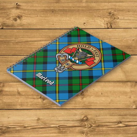 Clan MacLeod Crest over jagen op Tartan Notitieboek