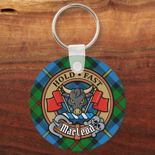 Clan MacLeod Crest over jagen op Tartan Sleutelhanger (Voorkant)