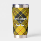 Clan MacLeod van Lewis Crest over Tartan Geïsoleerde Drinkbeker (Achterkant)