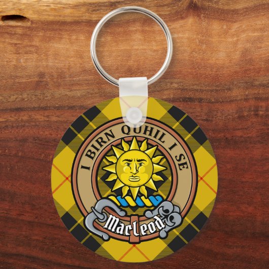 Clan MacLeod van Lewis Crest over Tartan Sleutelhanger (Voorkant)